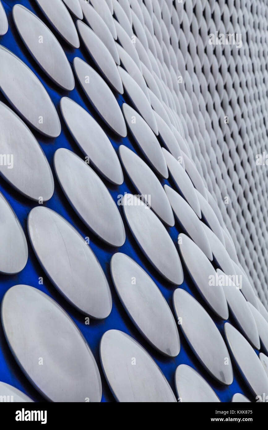 L'emblématique Selfridges bâtiment au cœur du centre-ville de Birmingham. Le bâtiment, qui fait partie du Bullring shopping centre a été achevé en 2 Banque D'Images