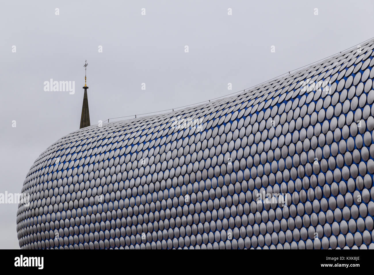 L'emblématique Selfridges bâtiment au cœur du centre-ville de Birmingham. Le bâtiment, qui fait partie du Bullring shopping centre a été achevé en 2 Banque D'Images