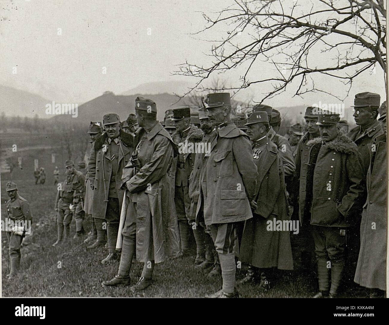 Illustration historique montrant le roulement d'une vague de tempête, avec des notes explicatives du capitaine Plank, représentant des phénomènes maritimes et des techniques d'observation navale. Banque D'Images