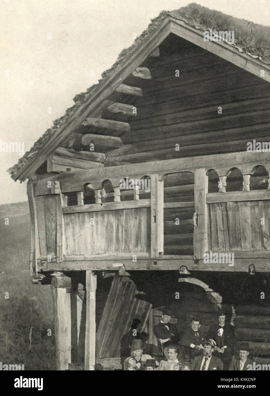 Une photographie de Bjølstad à Oppland, en Norvège, documente l'importance historique et culturelle du village, reflétant les efforts de préservation du patrimoine norvégien. Banque D'Images
