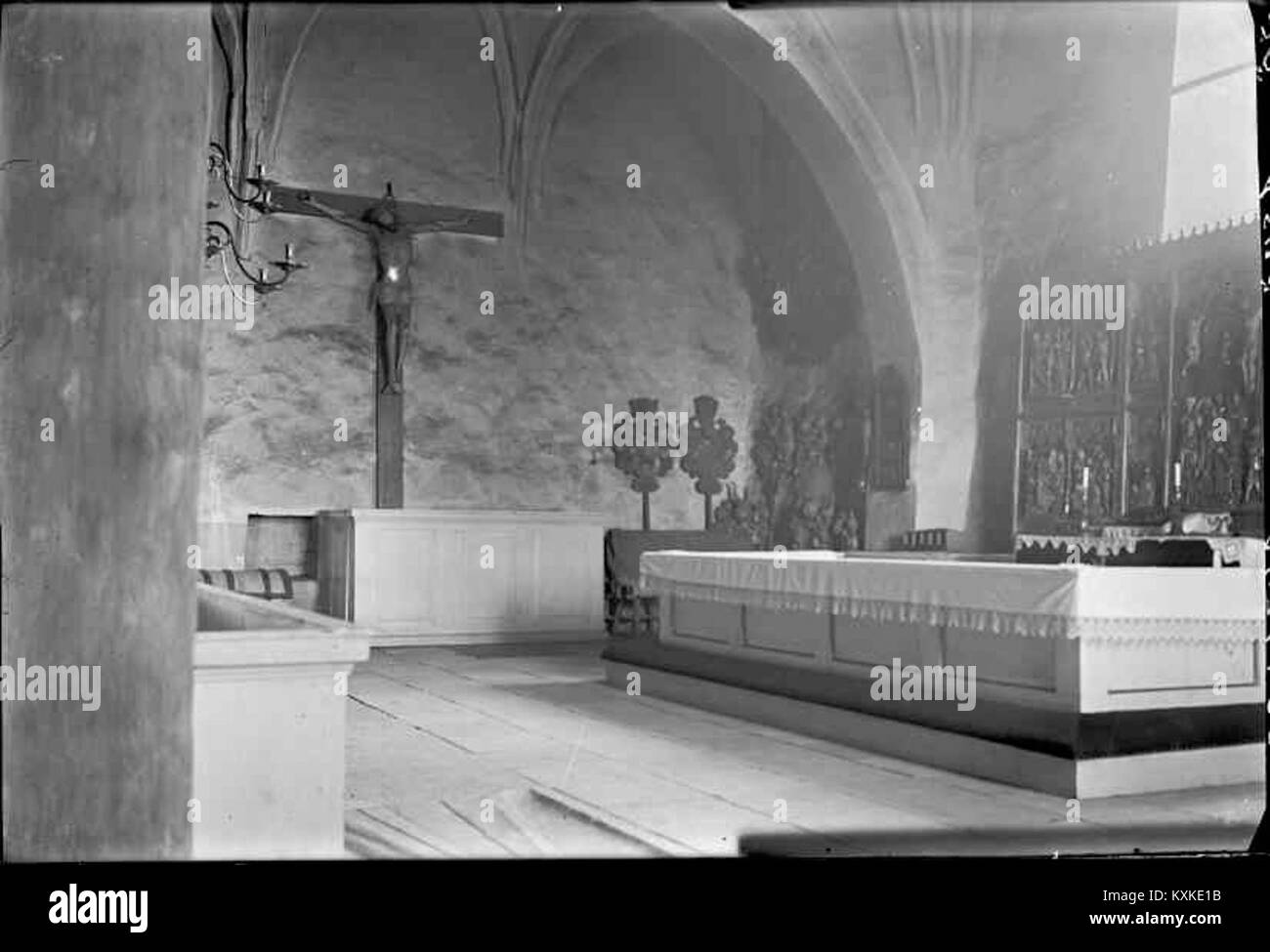 L'église de Aspö en Suède est une église paroissiale historique connue pour son architecture, ses vitraux et son importance culturelle au sein de la communauté religieuse locale. Banque D'Images