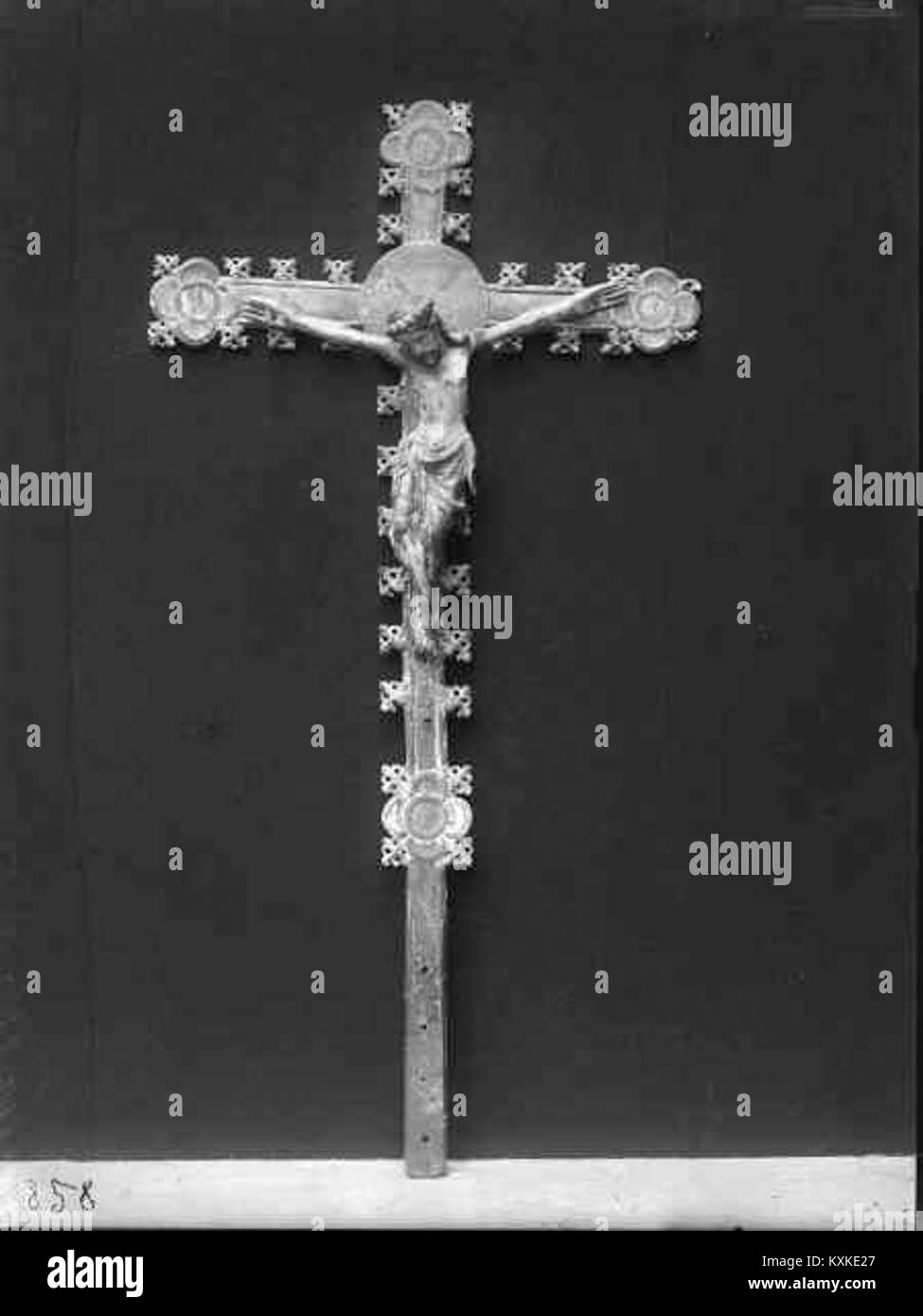 L'église de Aspö en Suède est une église paroissiale historique remarquable pour son architecture médiévale, ses vitraux et son patrimoine culturel dans la région. Banque D'Images