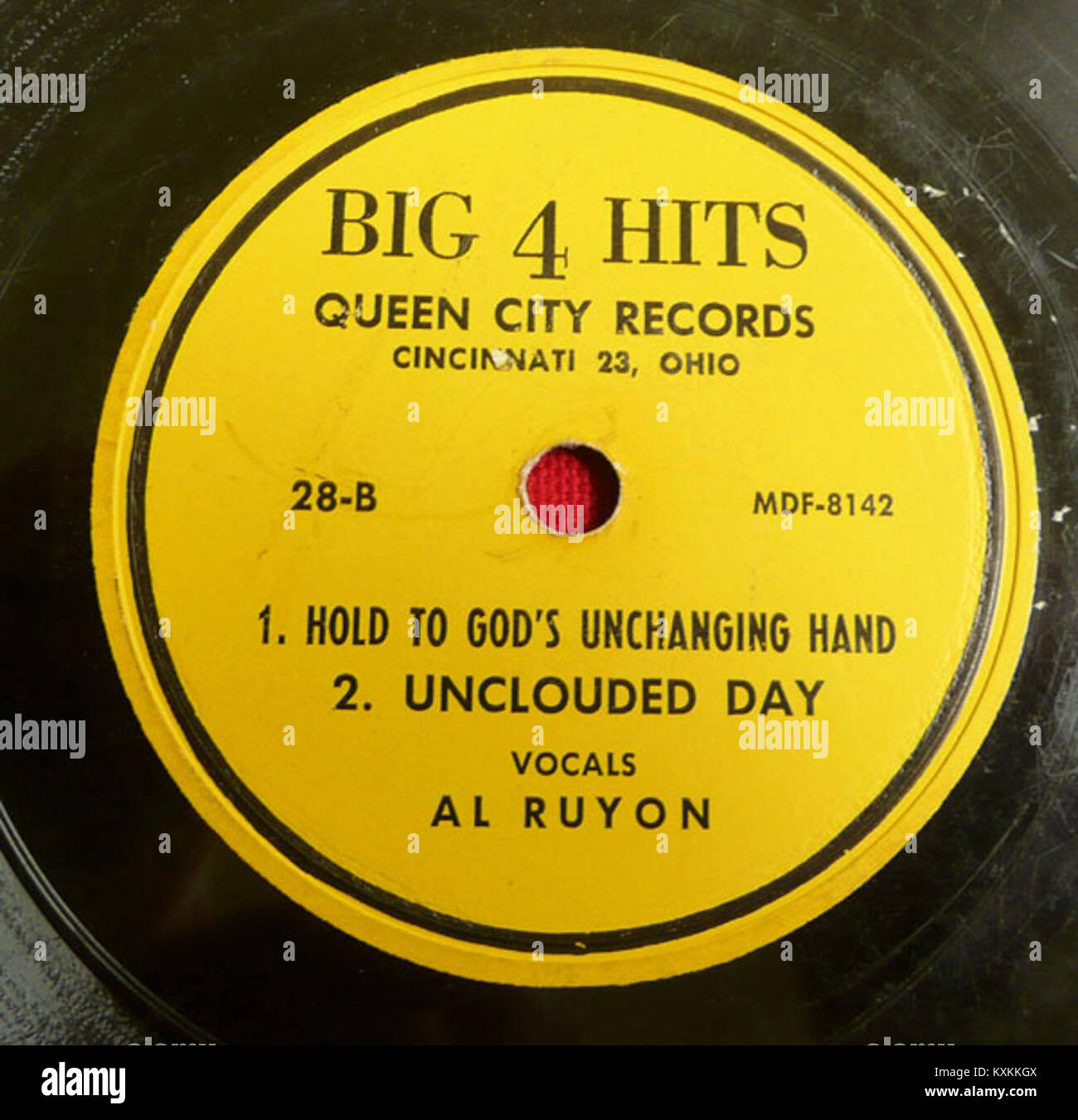 Un enregistrement des chansons gospel Hold to God's UnChange Hand et Unclouded Day de Big 4 Hits 28 B, représentant la foi chrétienne, la musique religieuse et les thèmes de l'espoir. Banque D'Images