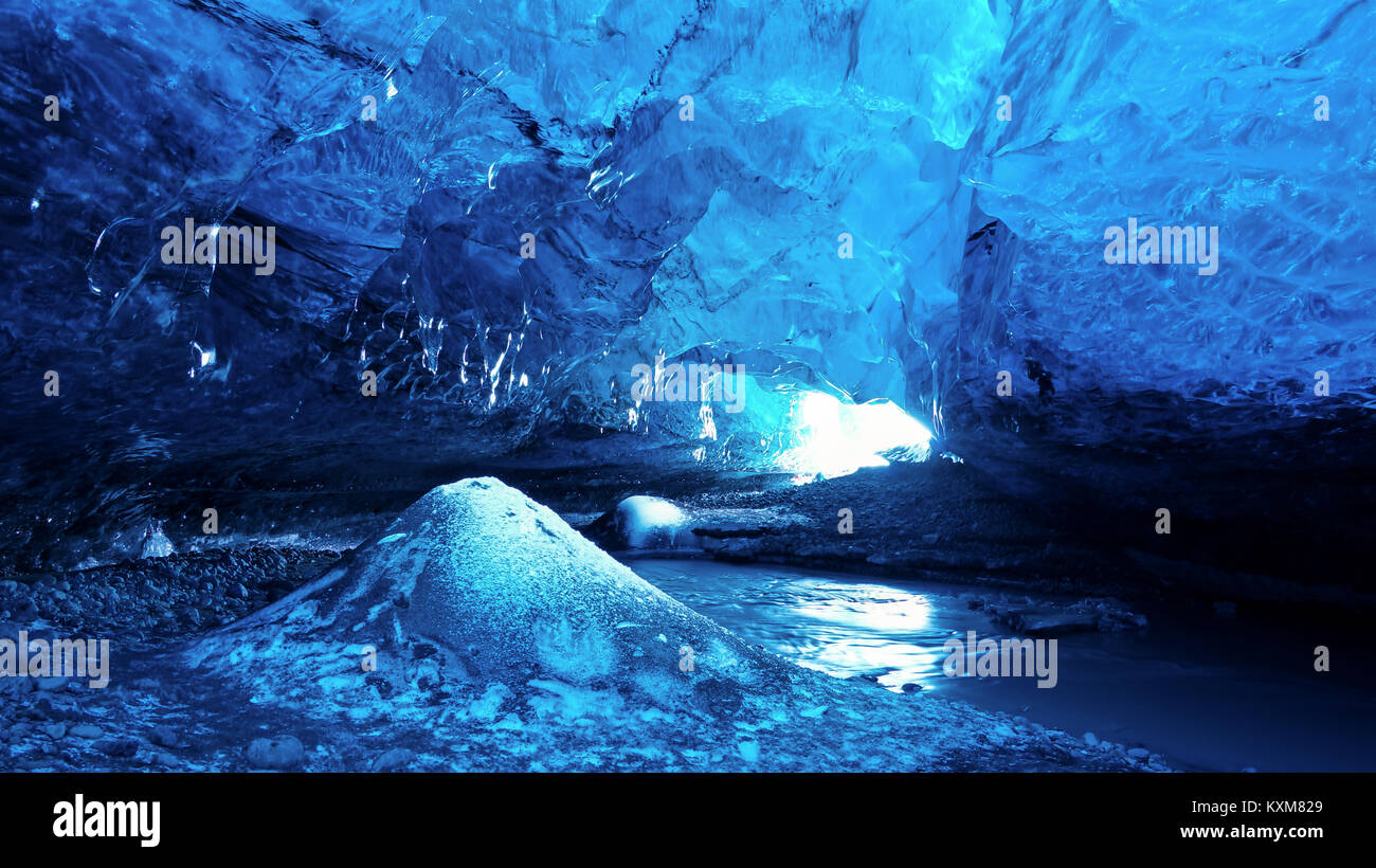 Grotte de glace en Islande / Le parc national du Vatnajökull Banque D'Images