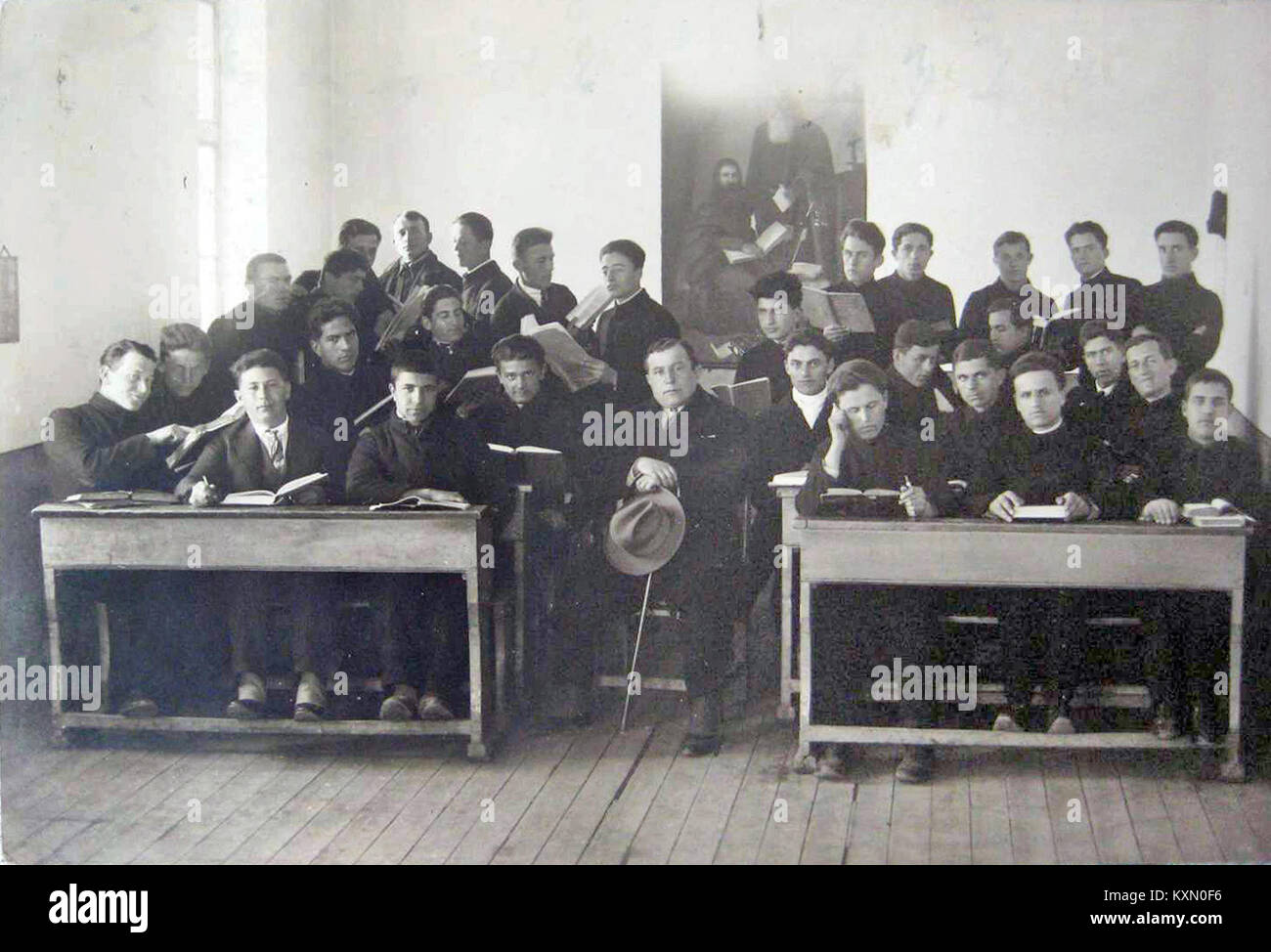 La Bitoljska Bogoslovija, Sv. Jovana Bogoslova' est un séminaire théologique orthodoxe oriental à Bitola, en Macédoine du Nord. Il joue un rôle clé dans l'éducation du clergé et les études théologiques dans la région. Banque D'Images