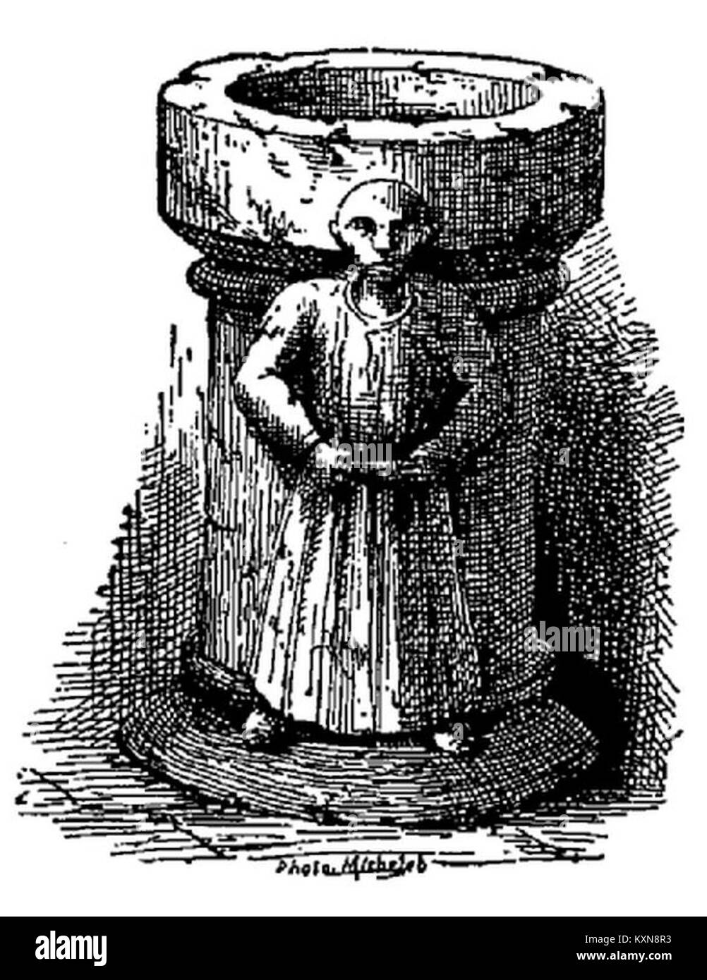 Une photographie du 'Bénitier de Saint Savin de Lavedan', un fonts baptismaux romans associé à la communauté 'cagot', situé dans l'ancienne église abbatiale de Saint-Savin à Lavedan, France. Banque D'Images