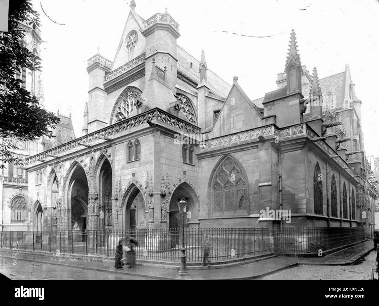 Eglise Saint-Germain-l'Auxerrois - Côté sud-ouest - Paris - Médiathèque de l'architecture et du patrimoine - APMH00023800 Banque D'Images