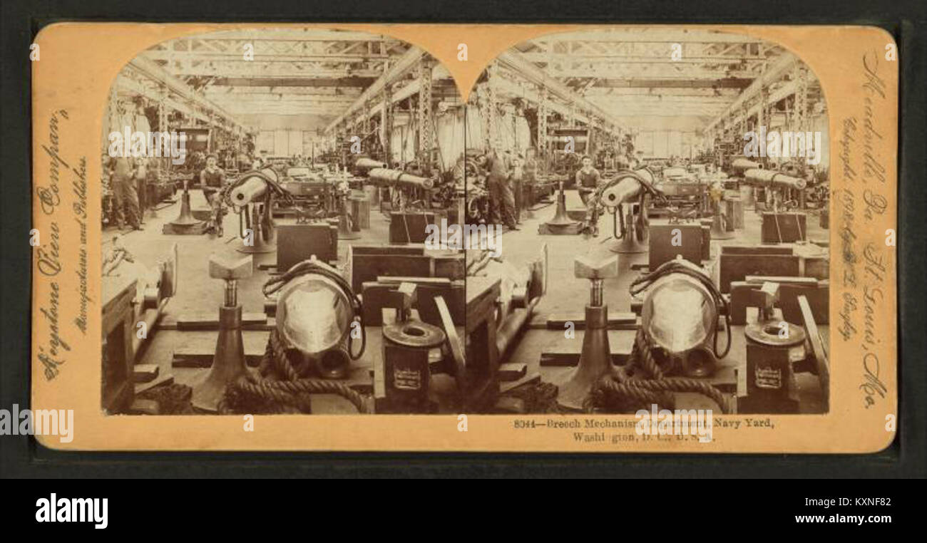Photographie montrant le département du mécanisme de la culasse au Navy Yard à Washington, D.C. (États-Unis), illustrant l'équipement industriel, l'architecture navale, et la configuration de l'atelier. Banque D'Images