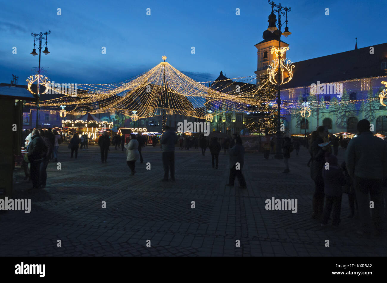 Marché de Noël dans la vieille ville de Sibiu, Roumanie Banque D'Images