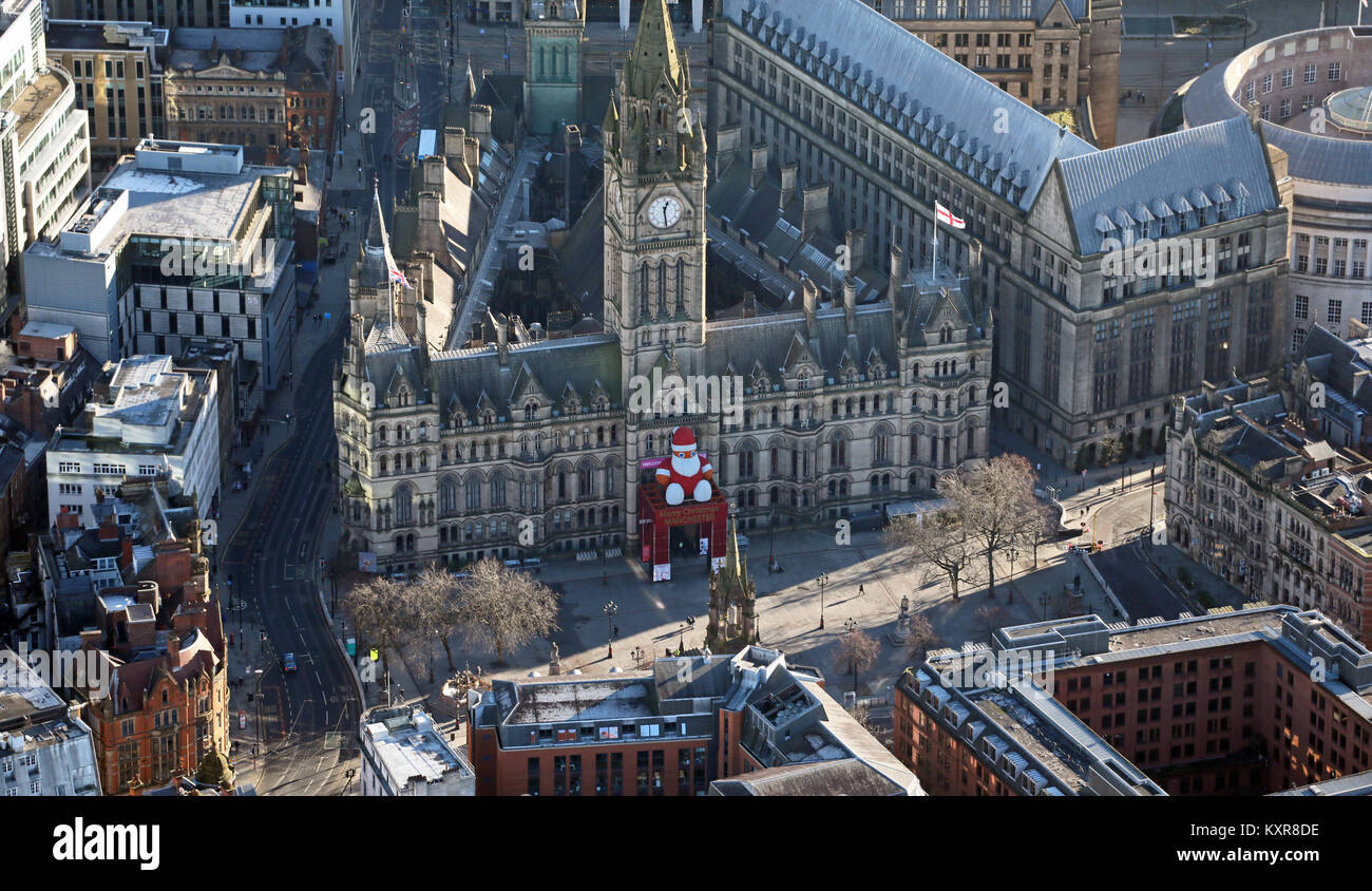 Vue aérienne de l'Hôtel de ville de Manchester à Noël, UK Banque D'Images