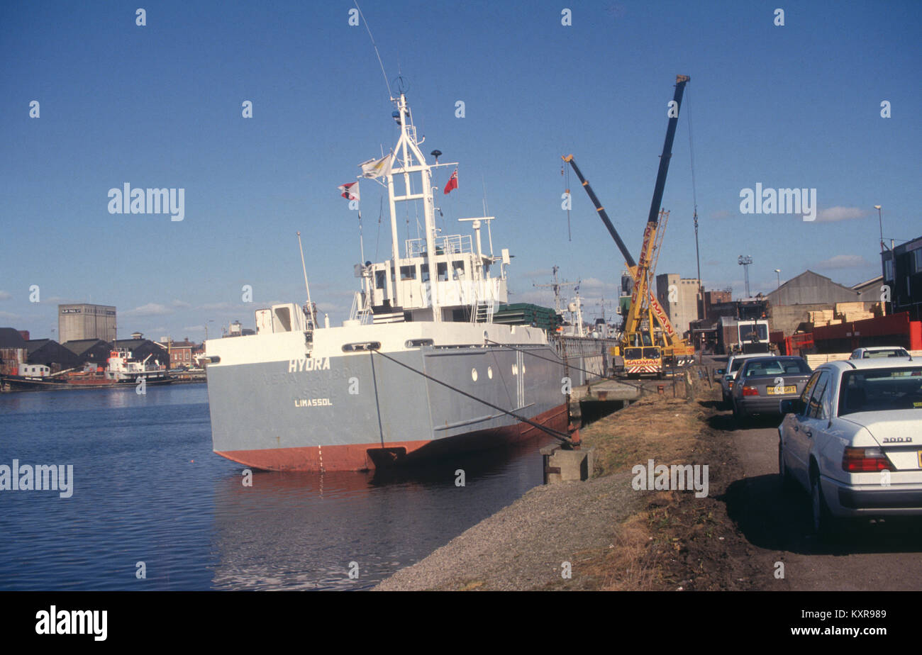 Changement d'utilisation des terres la désindustrialisation dans le bassin à flot du port de port, Ipswich, Suffolk, Angleterre, RU des années 1990 voyage à quai 29 Mars 1994 Banque D'Images