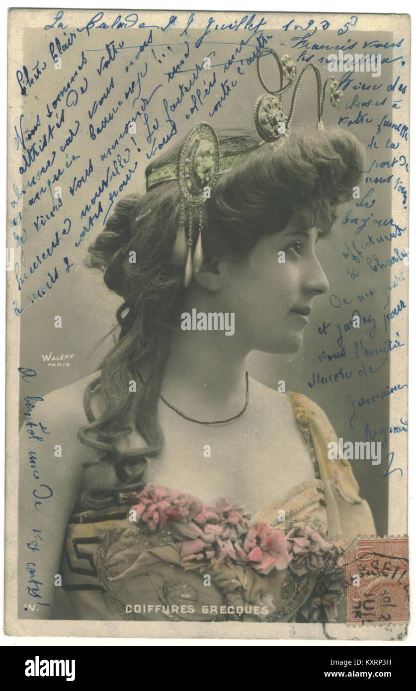 Une photographie de Waléry intitulée 'coiffures grecques W étoile', présentant des coiffures grecques, illustrant la conception historique des cheveux et la photographie de mode de l'époque. Banque D'Images