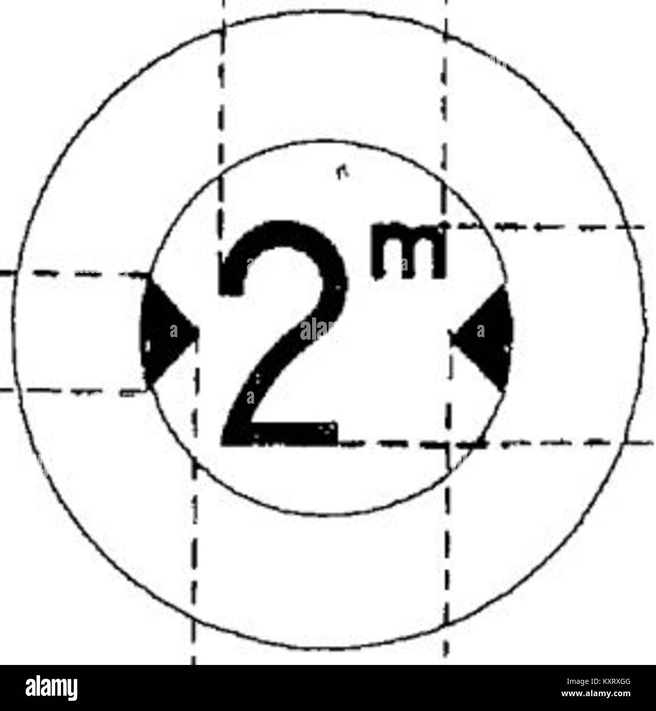 Un panneau routier tchèque de 1938 étiqueté « CS1938 B16 » interdisant aux véhicules de dépasser une limite de largeur spécifiée, faisant partie des premiers panneaux de signalisation de la réglementation européenne de la circulation. Banque D'Images