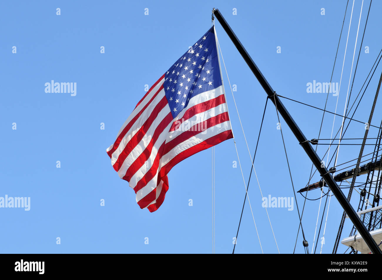 United States of America flag flying sur l'arrière de l'USS Constitution Banque D'Images