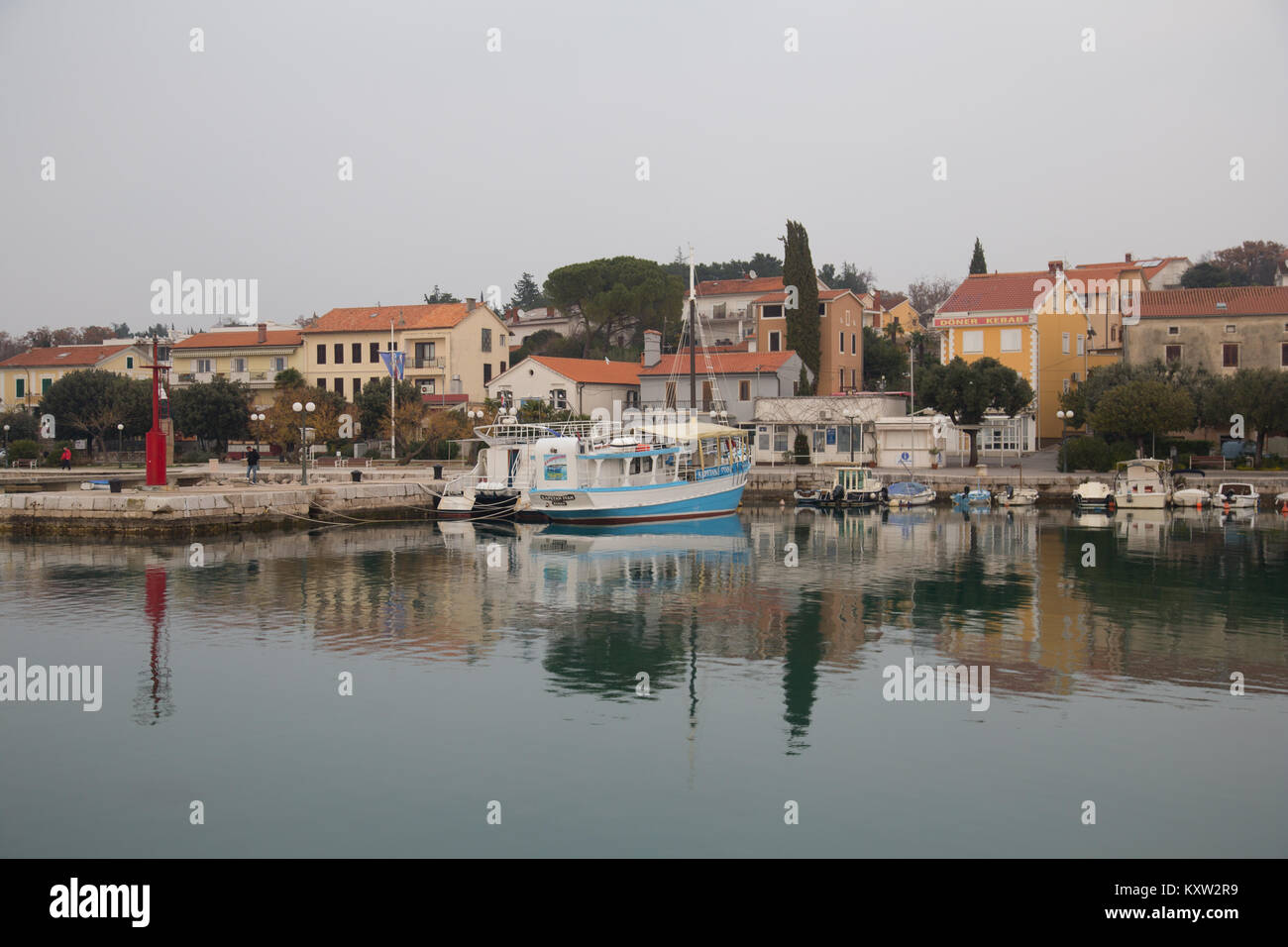 Malinska ville dans la partie nord-ouest de l'île de Krk en Croatie Banque D'Images
