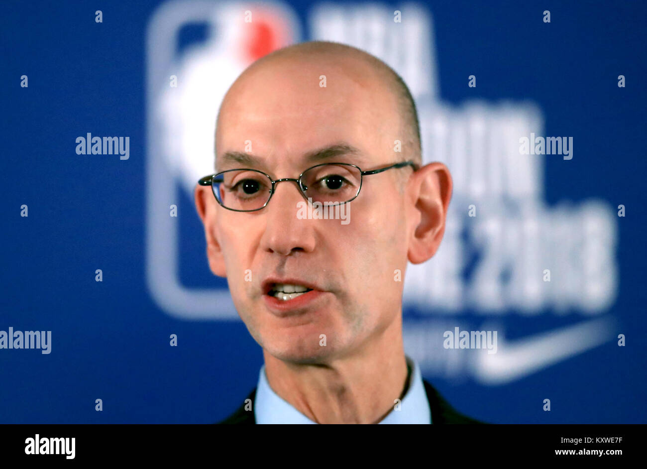 Adam Silver, commissaire de la NBA, préside une conférence de presse avant le NBA London Game 2018 à l'O2 Arena de Londres.APPUYEZ SUR ASSOCIATION photo.Date de la photo: Jeudi 11 janvier 2018.Voir PA Story basketball Londres.Le crédit photo devrait se lire comme suit : Simon Cooper/PA Wire.RESTRICTIONS : utilisation éditoriale uniquement, aucune utilisation commerciale sans autorisation préalable Banque D'Images