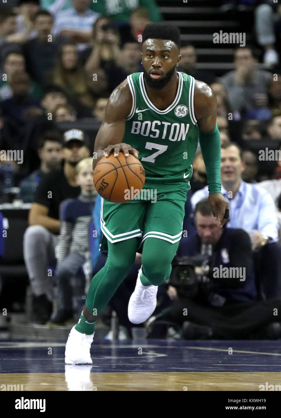 Jaylen Brown de Boston Celtics lors du match 2018 de la NBA à l'O2 Arena de Londres. APPUYEZ SUR ASSOCIATION photo. Date de la photo: Jeudi 11 janvier 2018. Voir PA Story BASKETBALL Londres. Le crédit photo devrait se lire comme suit : Simon Cooper/PA Wire. Banque D'Images