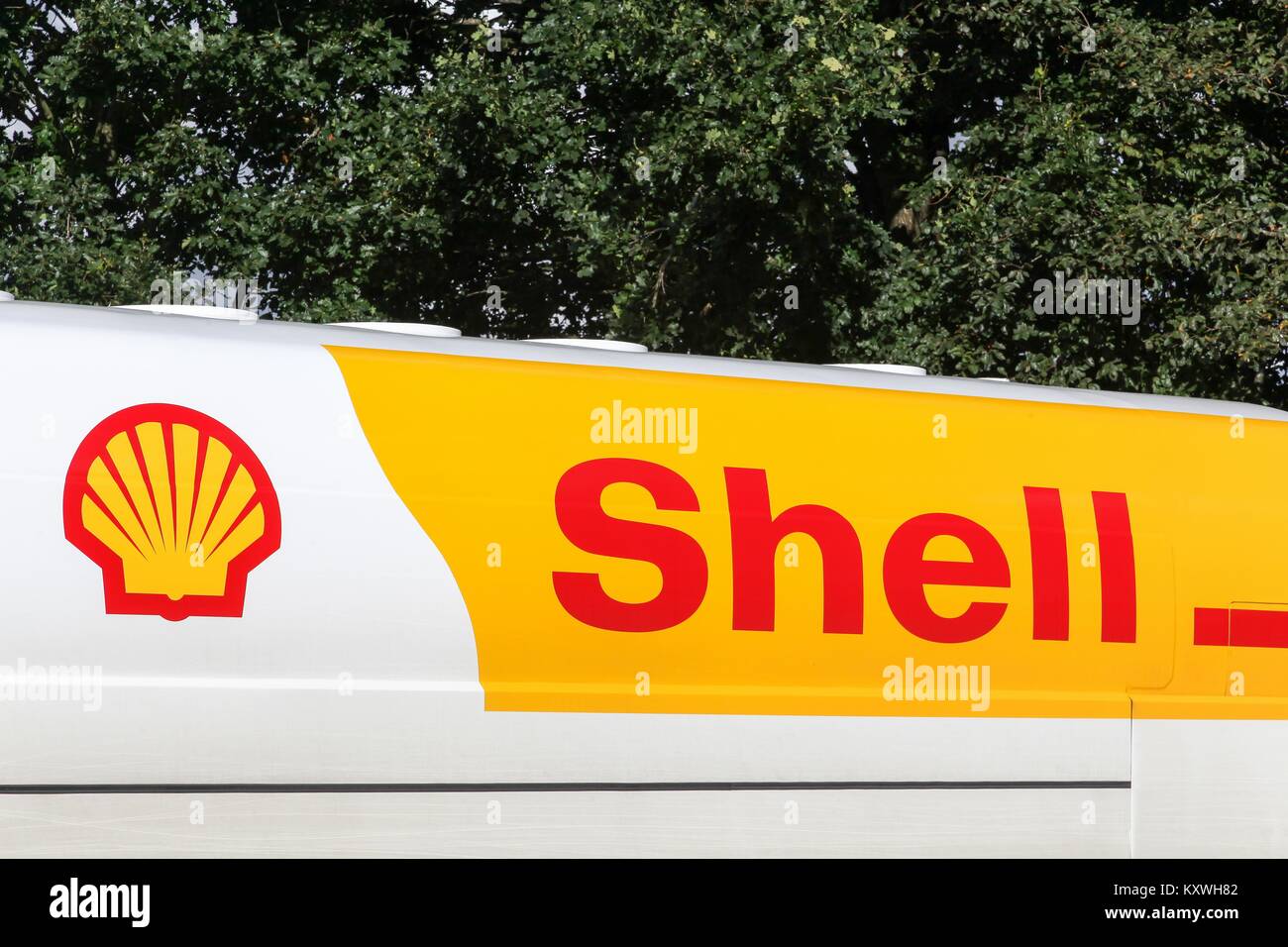 Hylke Banning, Danemark - 15 septembre 2017 : Shell logo sur un camion. Shell est une multinationale néerlandaise de pétrole et de gaz Banque D'Images
