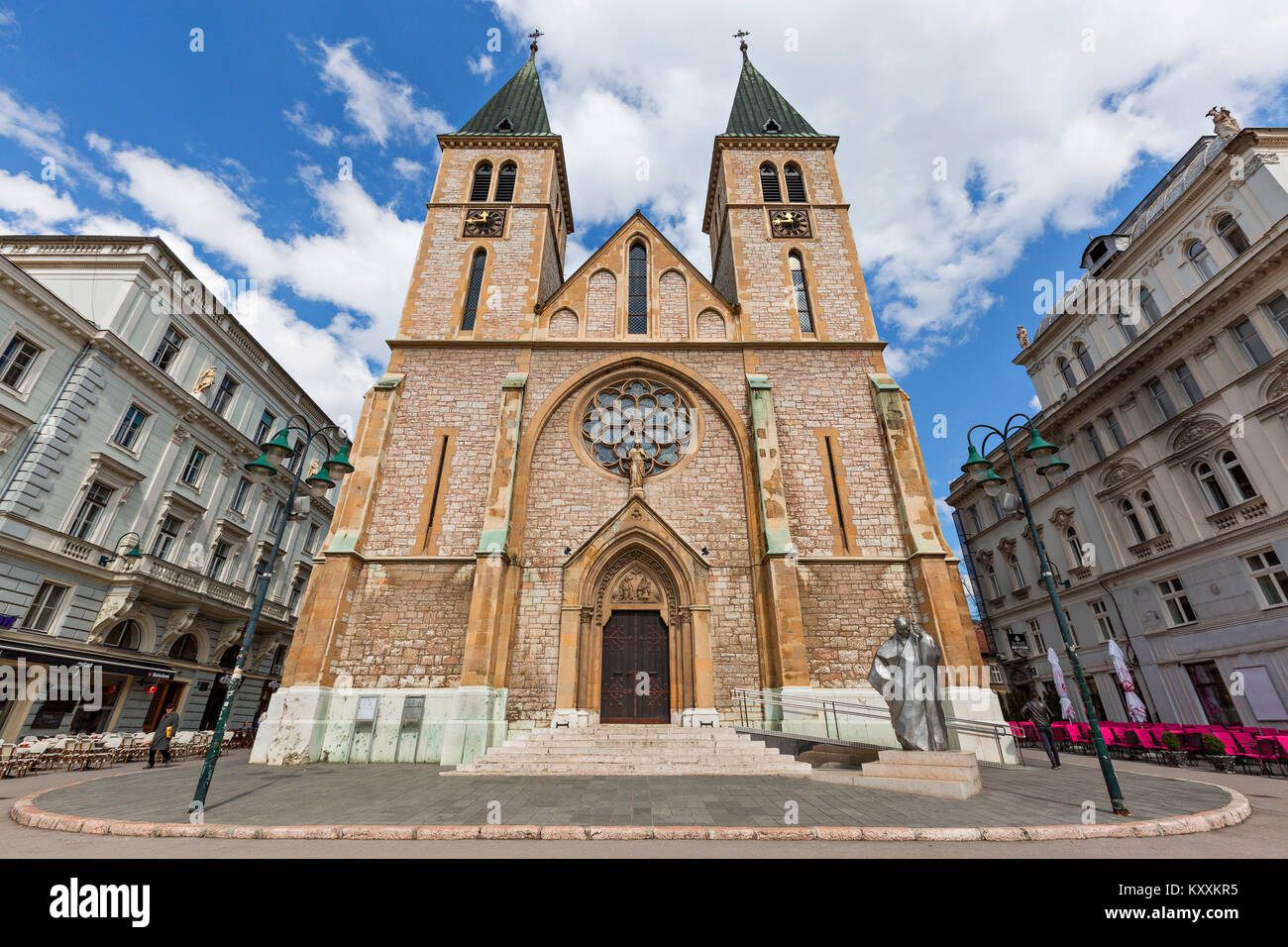 Cathédrale catholique connu aussi sous le nom de cathédrale du Sacré-Coeur, à Sarajevo, Bosnie-et-Herzégovine. Banque D'Images