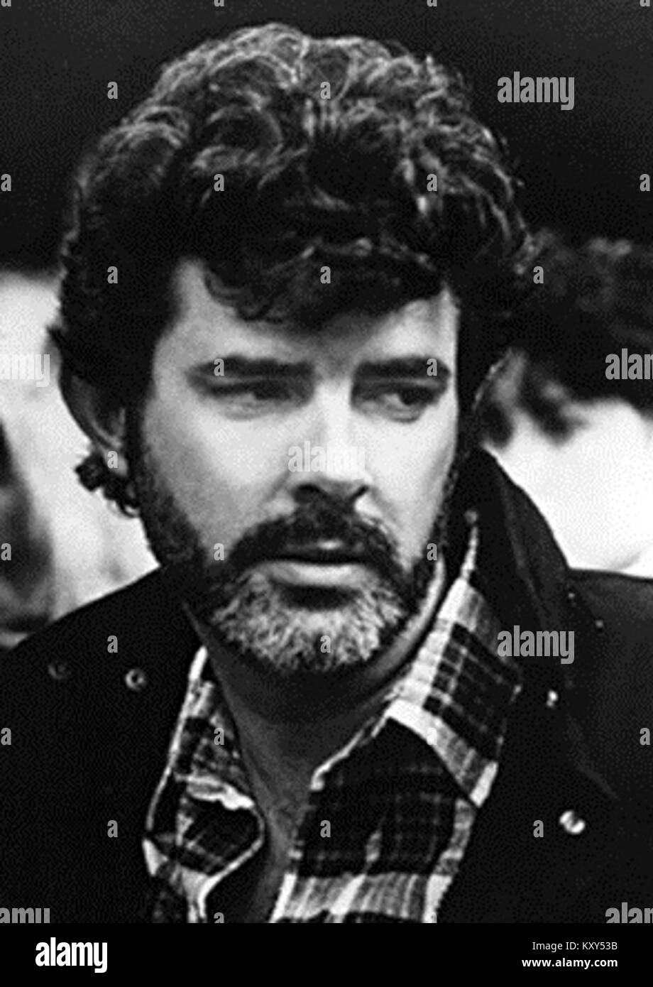 Le portrait de George Lucas en 1986 montre le cinéaste américain reconnu pour son influence sur le cinéma moderne à travers la création des franchises Star Wars et Indiana Jones et les innovations dans les effets visuels et la technologie de production. Banque D'Images