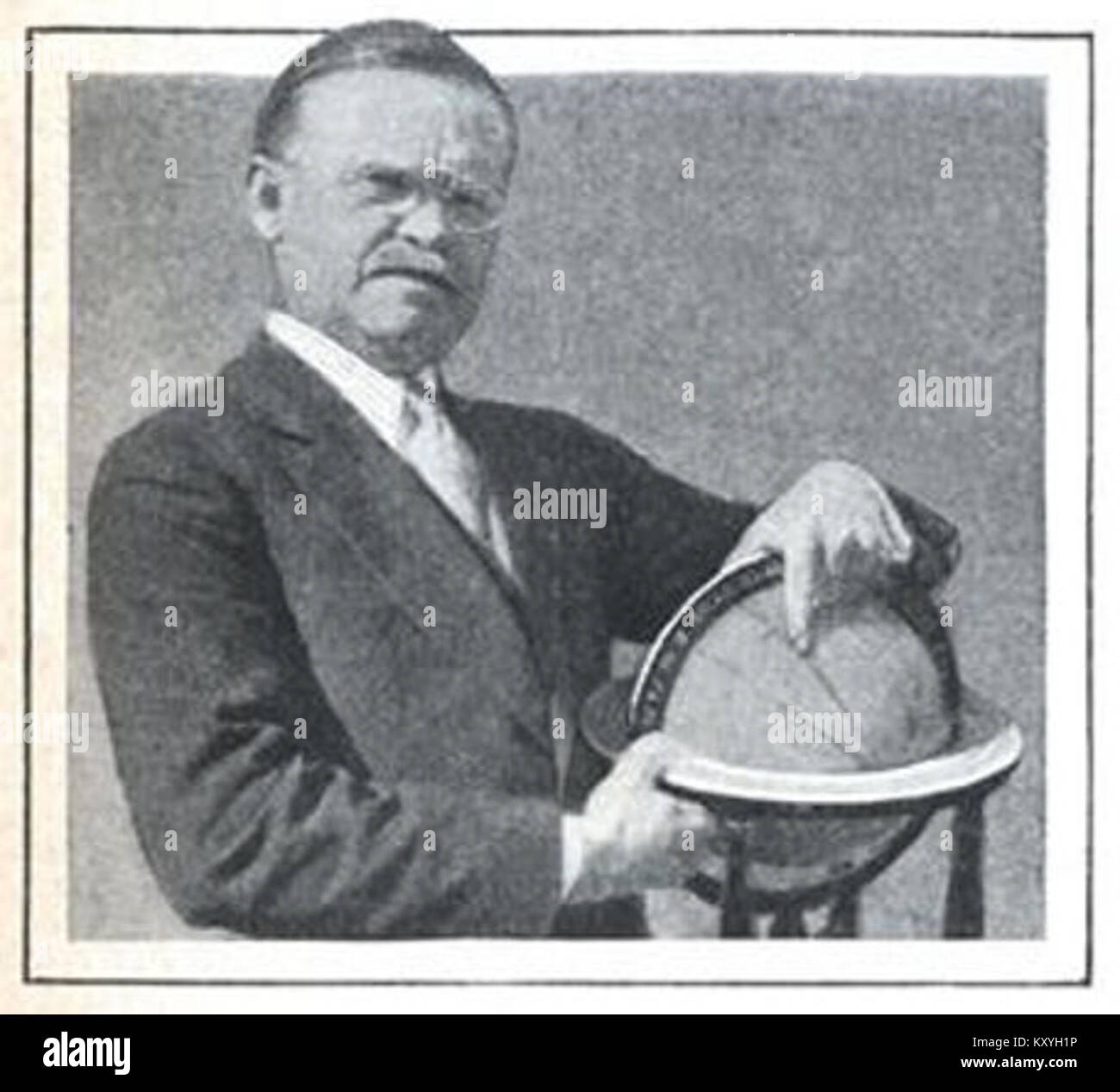 Halbert P. Gillette était une figure influente en 1930, probablement connue pour ses contributions à un domaine comme l'ingénierie, l'éducation ou les sciences sociales, bien que des détails spécifiques ne soient pas fournis. Banque D'Images