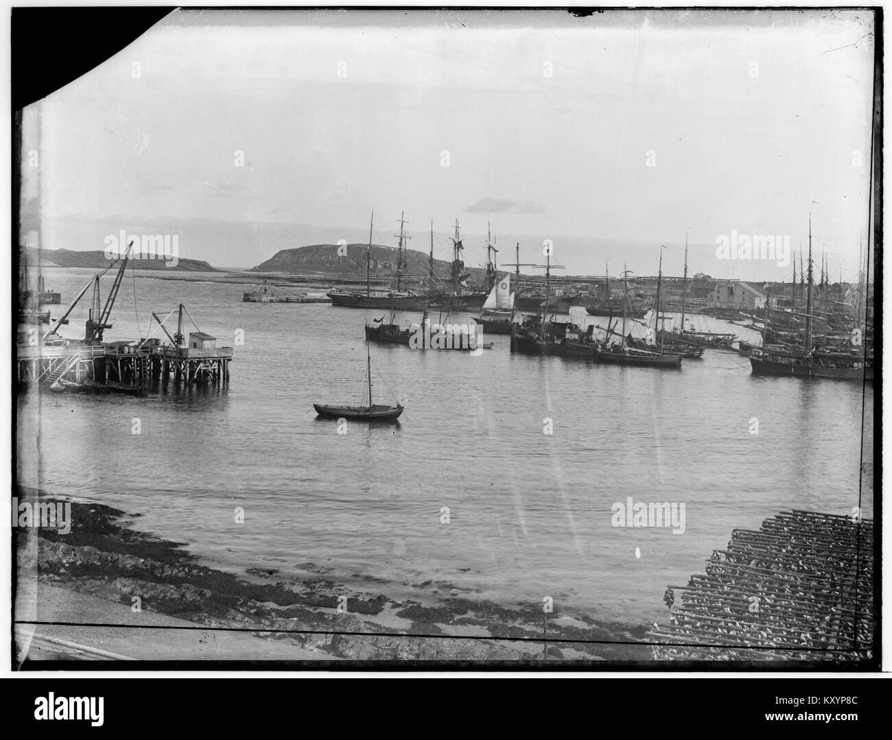 Havnen I à Vardø, en Norvège, est une zone portuaire illustrant les activités maritimes locales et sa contribution au développement historique et économique de la région. Banque D'Images