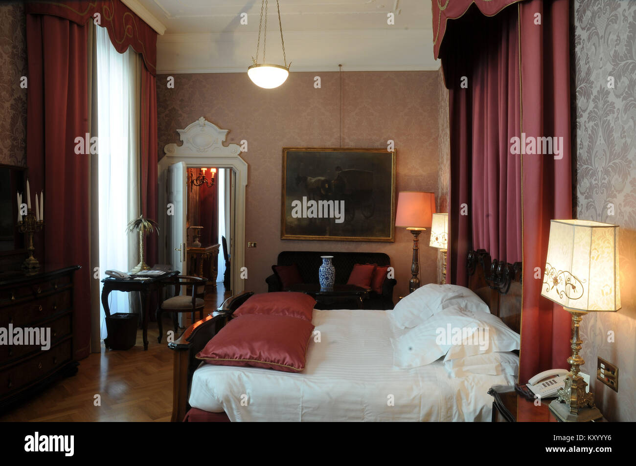 Chambre à coucher, Grand Hotel Et De Milan, Verdi, 2013, Milan, Italie. Banque D'Images