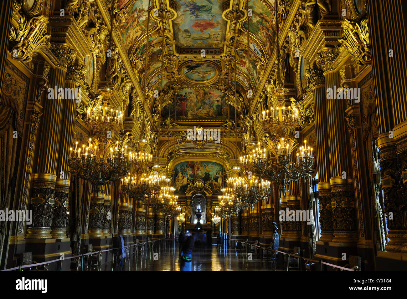 Entrée, Hall, grand hall d'accueil, de l'Opéra Garnier, Théâtre Garnier