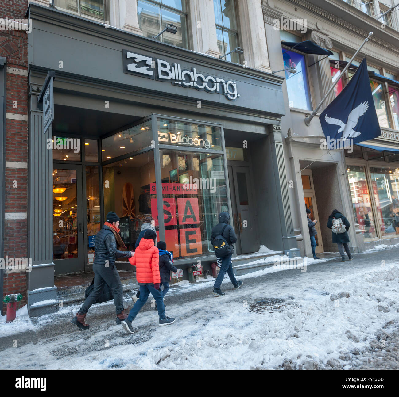 Le Billabong store de Soho à New York, le vendredi 5 janvier 2018. Oaktree  Capital Management, le propriétaire de la marque de surf Quicksilver, est  l'achat Société Australienne Billabong dans un accord