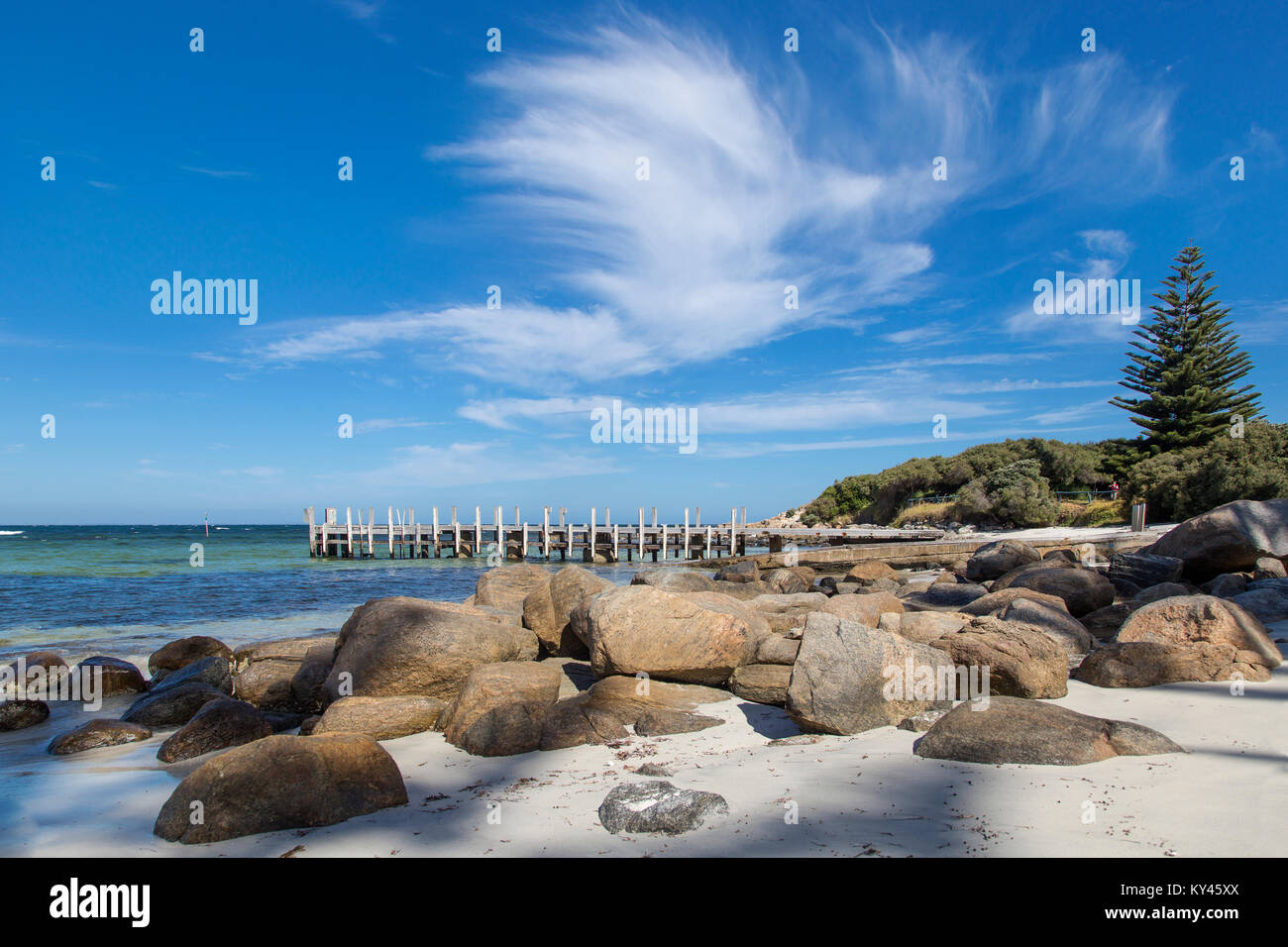 Traînées de lumière Nuages au-dessus de la baie de Flinders, Augusta, l'ouest de l'Australie Banque D'Images