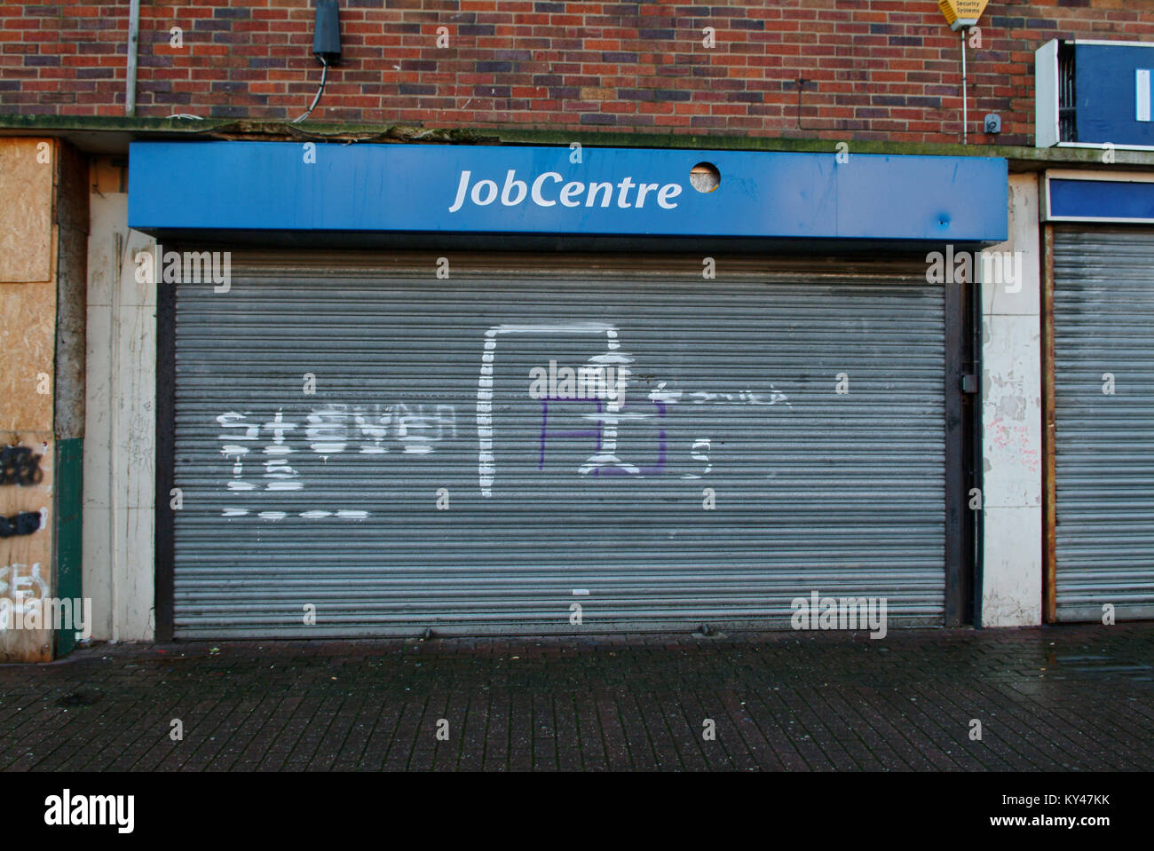 Les magasins abandonnés et centre d'emploi en Hartcliffe, Bristol Banque D'Images