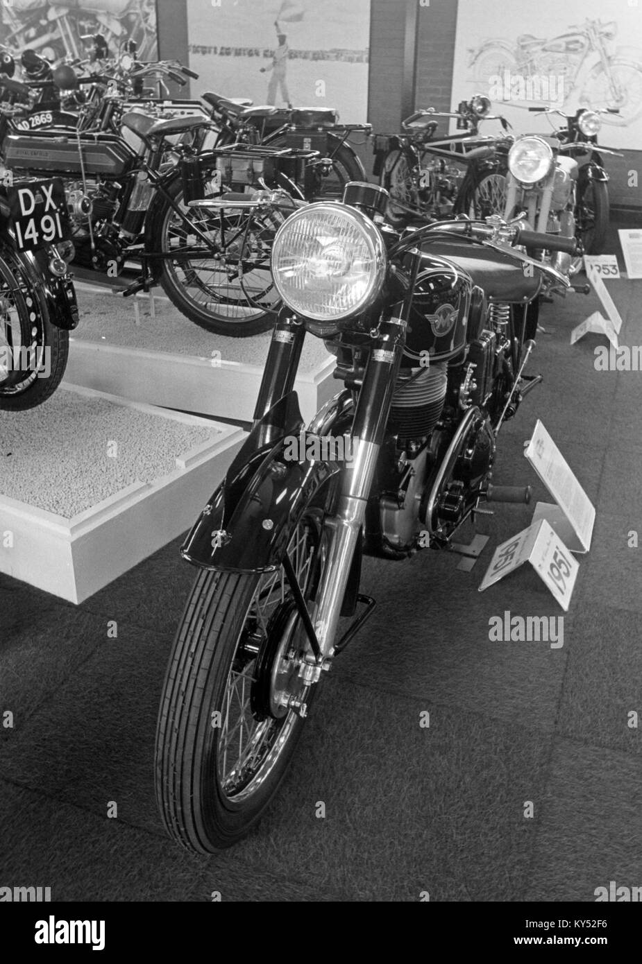 Intérieur de la National Motorcycle Museum, 1985. 1951 Matchless unique cylindre 4 temps de moto. Banque D'Images