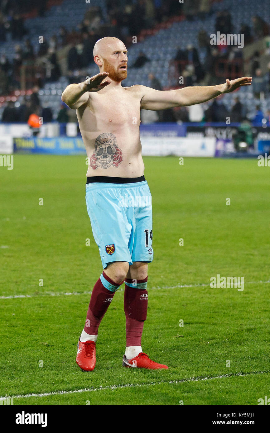 Huddersfield, UK. 13 Jan, 2018. James Collins de West Ham United célèbre après la Premier League match entre Huddersfield Town et West Ham United à John Smith's Stadium le 13 janvier 2018 à Huddersfield, Angleterre. (Photo de Daniel Chesterton/phcimages.com) : PHC Crédit Images/Alamy Live News Banque D'Images