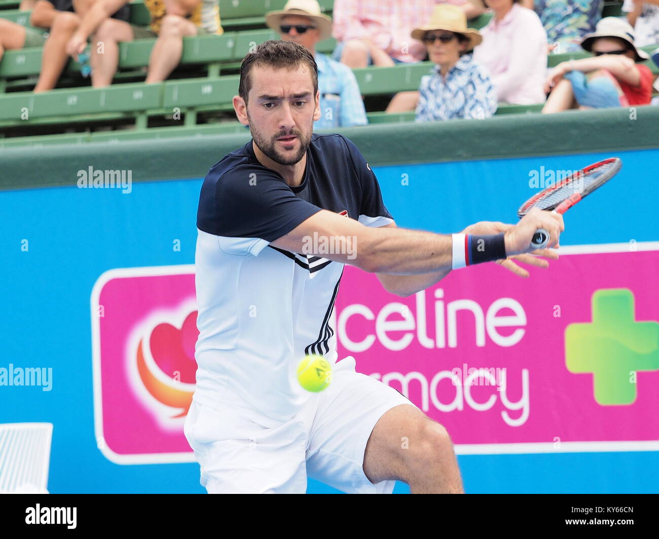 Melbourne, Australie - 10 janvier 2018 : tennis player Marin Cilic la préparation pour l'Open d'Australie au Tournoi exhibition Kooyong Classic Banque D'Images