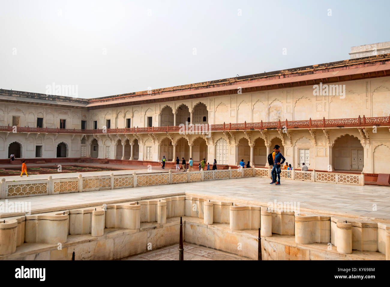 FORT, AGRA, INDE - NOVEMBRE 2017 : le pavillon d'or de Fort d'Agra Banque D'Images