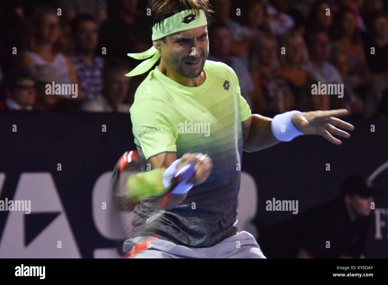 Auckland, Nouvelle-Zélande. 12Th Jan, 2018. David Ferrer de l'Espagne joue un coup droit dans sa demi-finale contre Juan Martin Del Potro de l'Argentine au cours de l'ATP Tournoi Hommes à Auckland, en Nouvelle-Zélande le Jan 12, 2018. Credit : Shirley Kwok/Pacific Press/Alamy Live News Banque D'Images