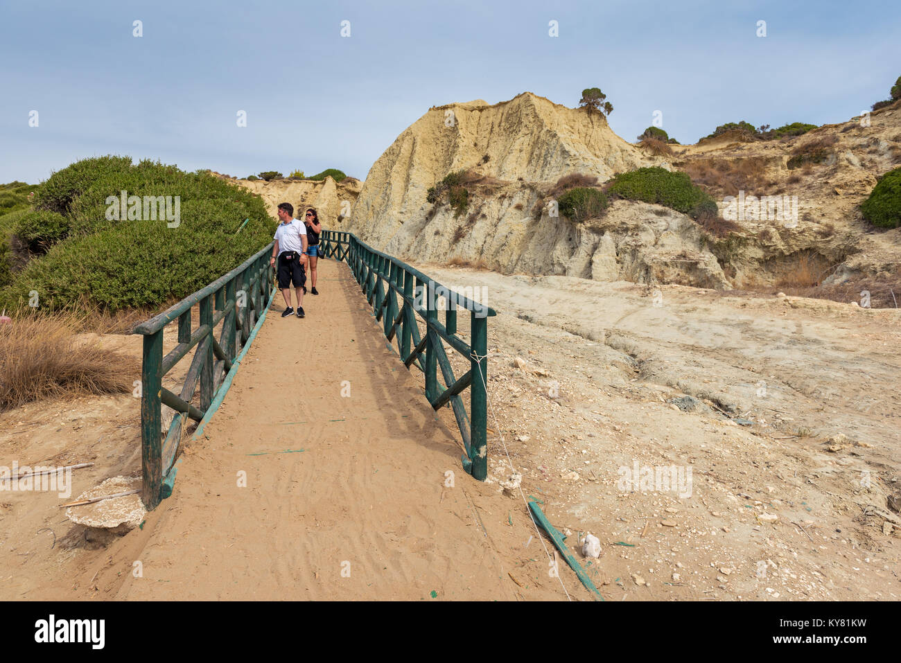 ZAKYNTHOS, GRÈCE - 28 septembre 2017 : les touristes visiter plage de Gerakas, une des plus belles plages de Zakynthos. La Grèce. Banque D'Images