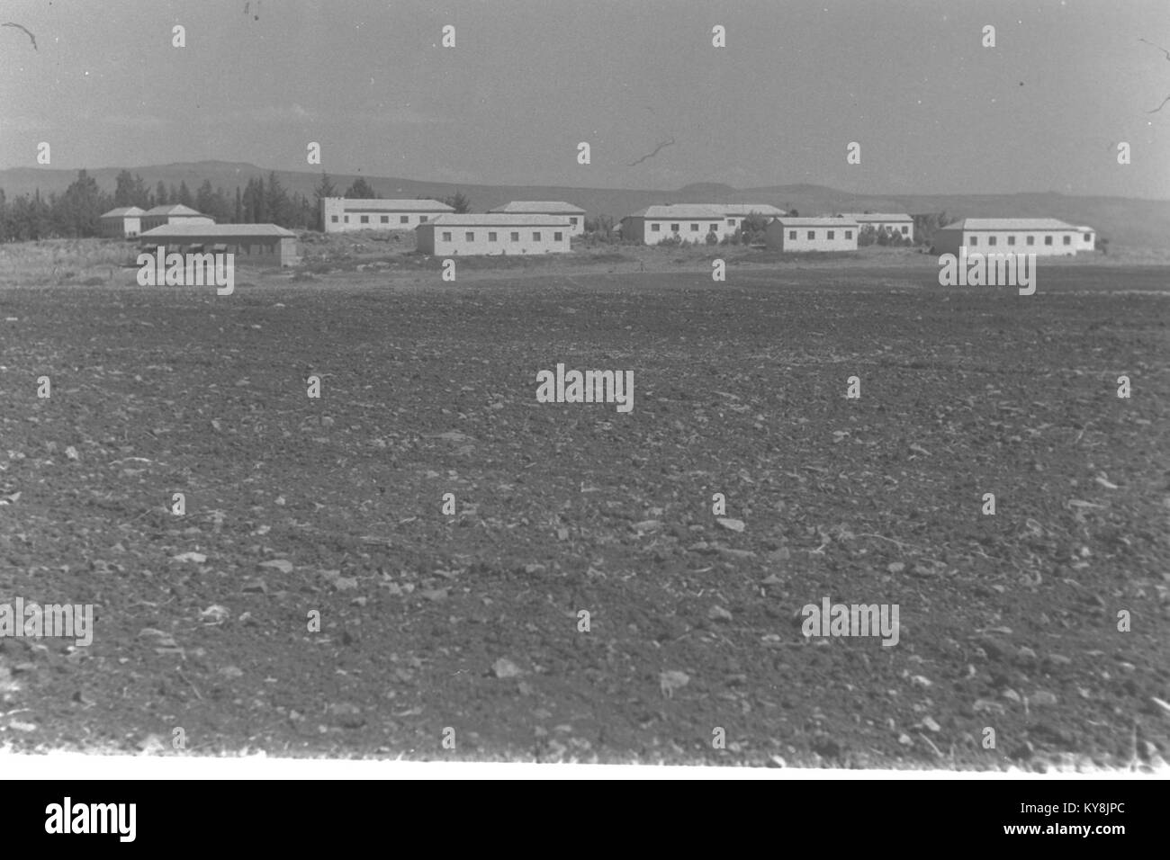 Avis de KIBBUTZ KFAR GILADI. קיבוץ כפר גלעדי.D17-047 Banque D'Images