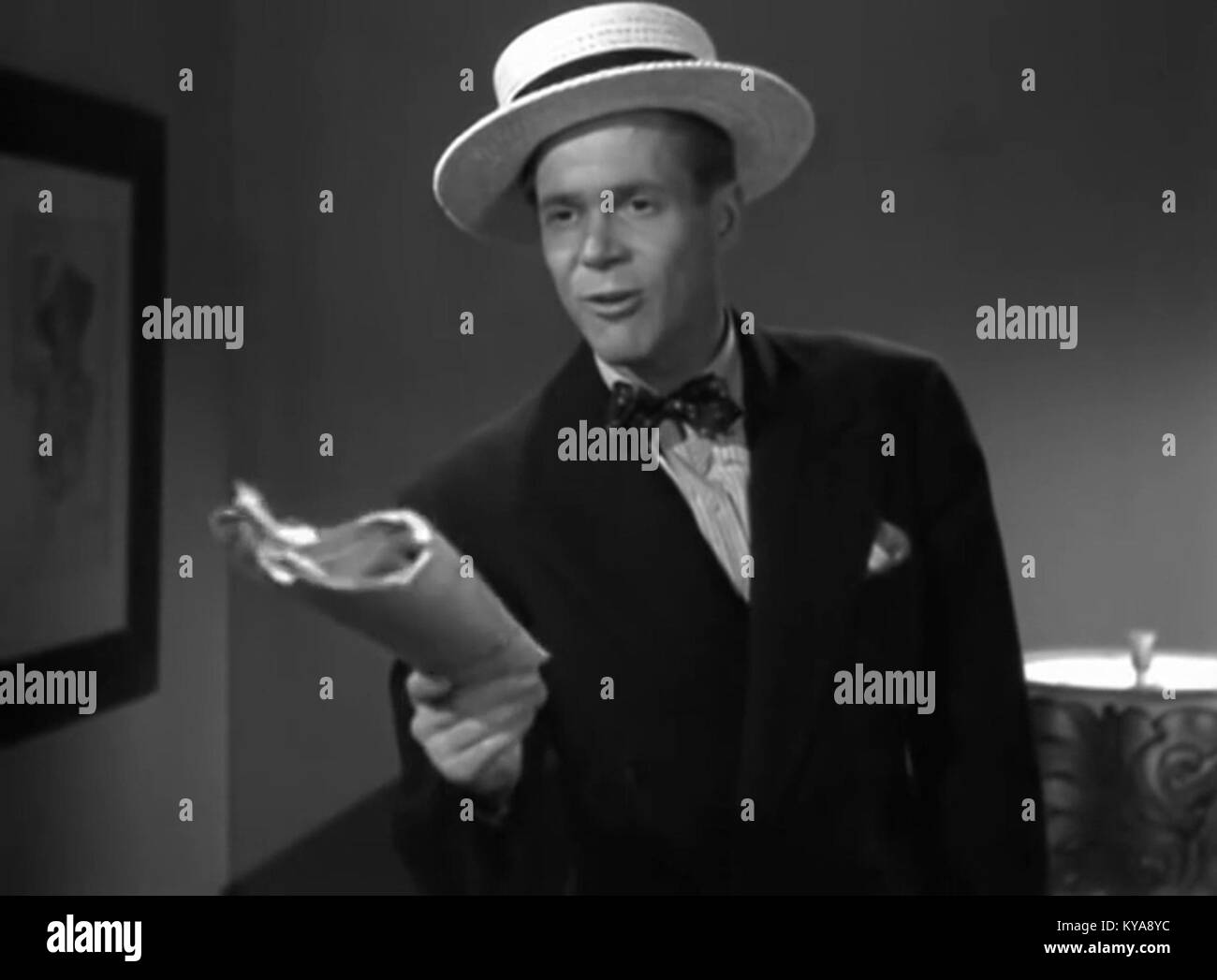 La bande-annonce du film de 1944 « la femme dans la fenêtre », un thriller noir classique réalisé par Fritz Lang, mettant en vedette un crime suspicieux et des éléments mystérieux. Banque D'Images