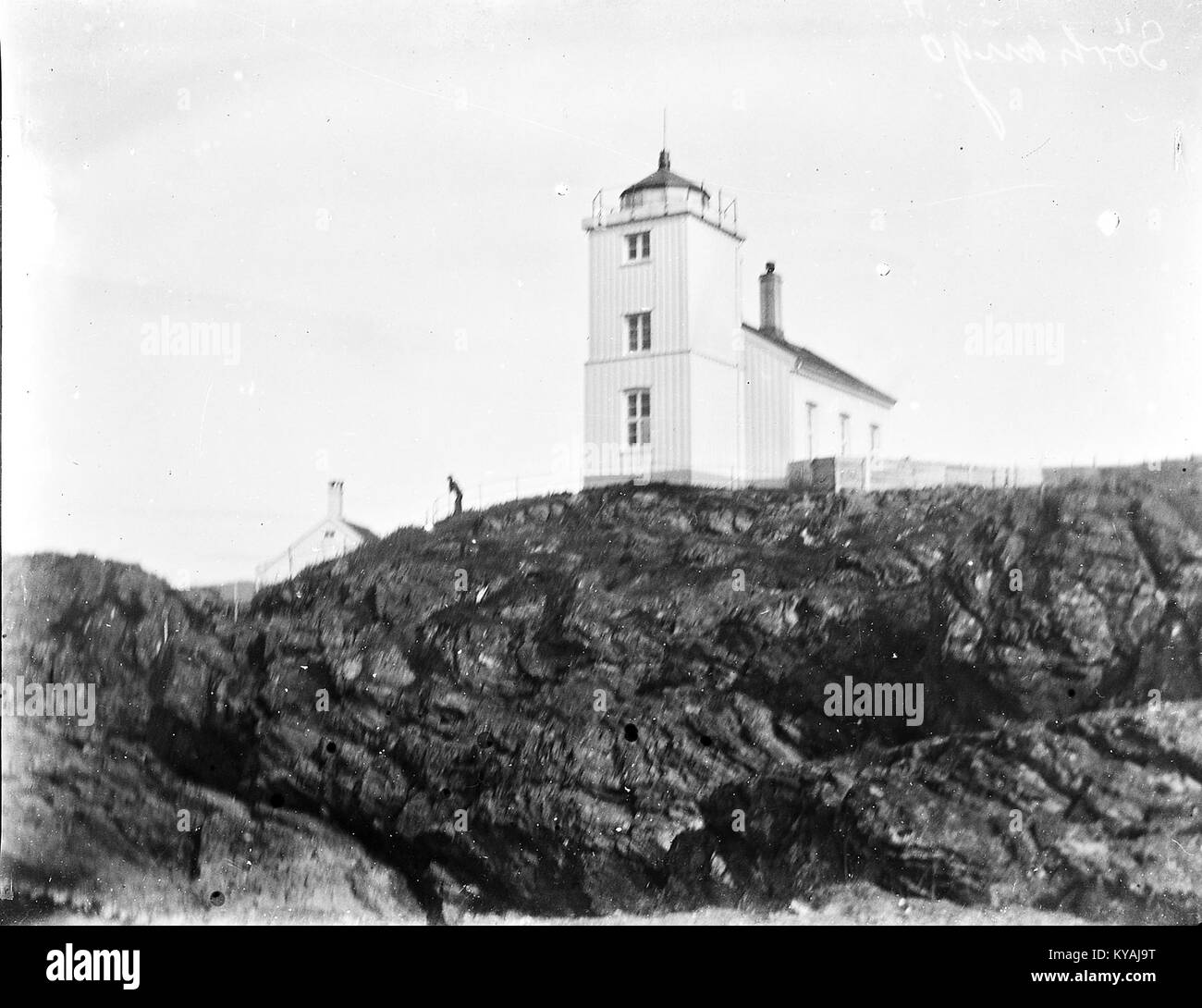 Photographie de l'île de Sørhaugøy près de Haugesund, Norvège, montrant les paysages côtiers, l'environnement naturel et le mode de vie rural de la région norvégienne. Banque D'Images