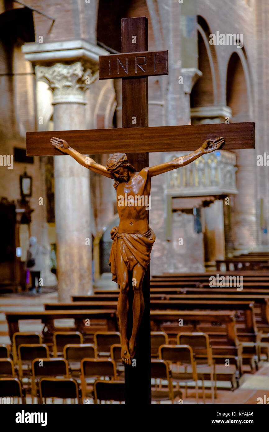 Le Crucifix de la cathédrale de Modène Italie Banque D'Images