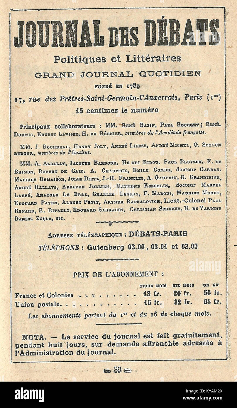 Page publicitaire du Journal des débats (1921), montrant le texte imprimé, la mise en page et le contexte médiatique historique en France. Banque D'Images