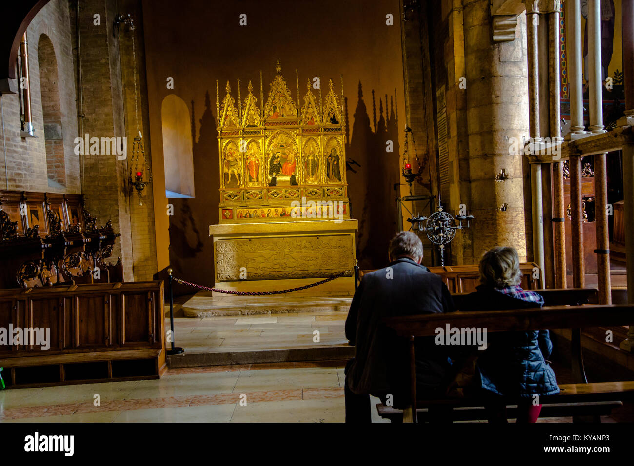 Le sarcophage dans la cathédrale de Modène Italie Banque D'Images