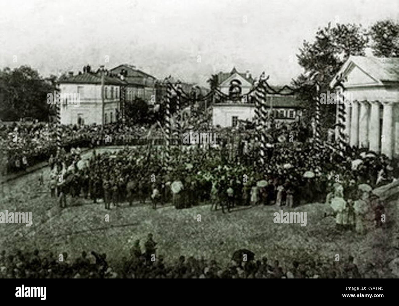 Photographie de Saborny à Mahiloŭ (Mogilev), 1910, capturant les aspects urbains et architecturaux de la ville sur la rivière Dniapro. Banque D'Images