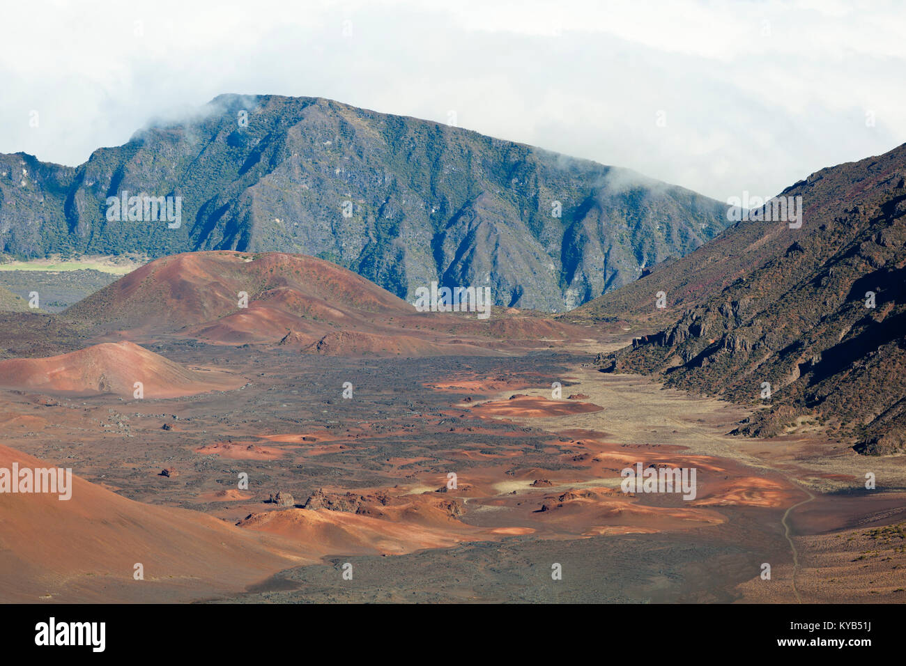 Vue sur le Cratère de Haleakala colorés à Maui, Hawaii. Banque D'Images