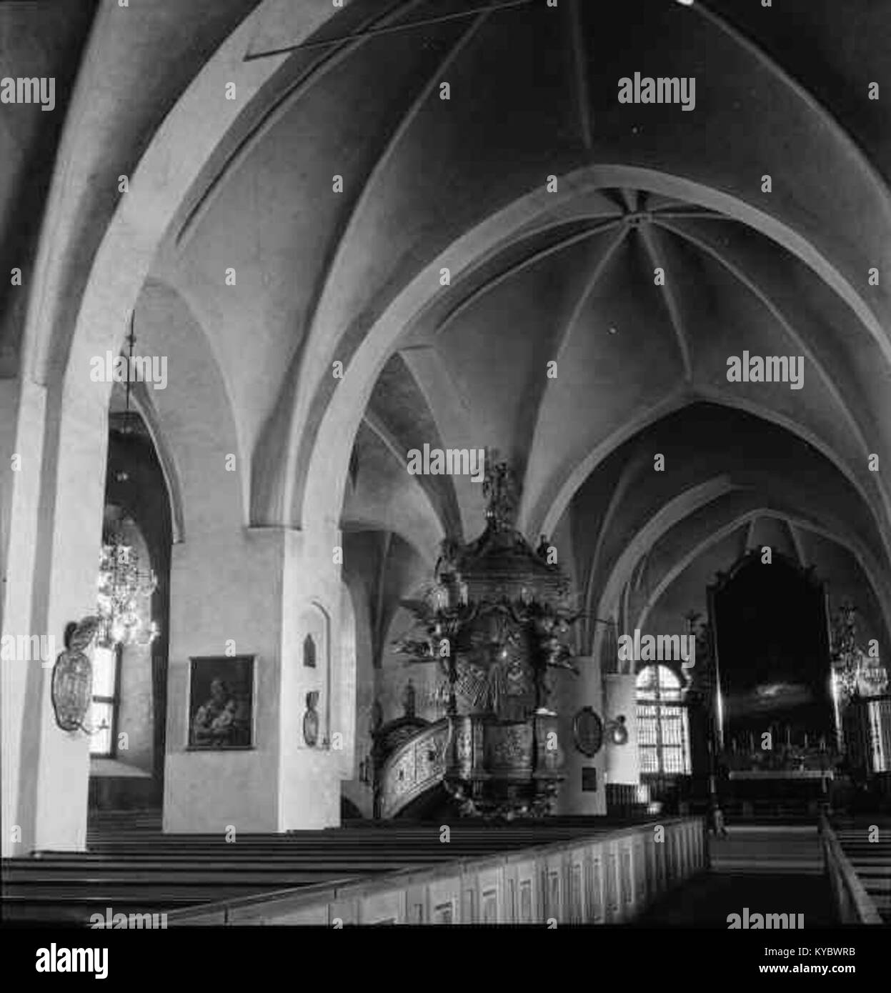 L’église Sankt Nicolai en Suède, dédiée à Saint Nicolas, est un site religieux historique remarquable pour son architecture médiévale et son importance dans la tradition chrétienne suédoise. Banque D'Images