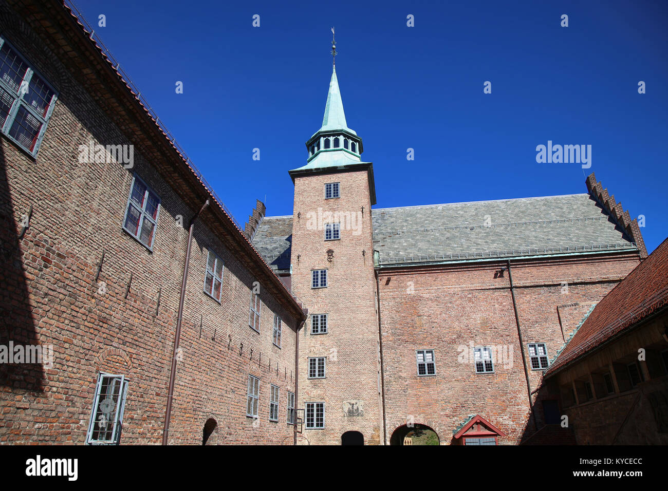 Vue sur la forteresse médiévale et le château à Oslo, Norvège Banque D'Images