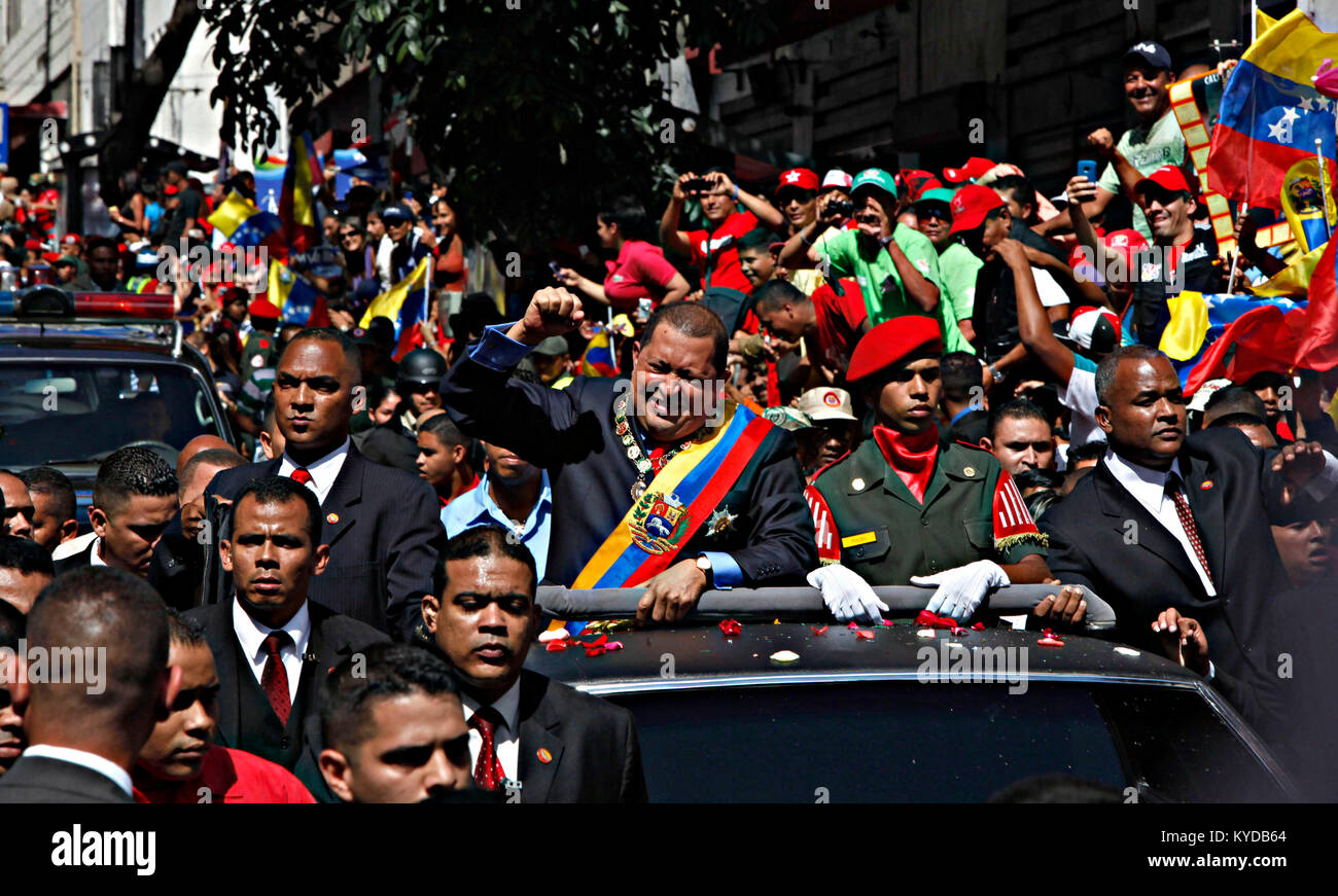 Caracas, Distrito Capital, au Venezuela. 13Th Jan, 2012. 13 janvier, 2012. Hugo Chavez (c), presidente de Venezuela, se dirije a la Asamblea Nacional Â"para presentar su memoria y cuenta anual de su gobierno, en Caracas. Le Venezuela. Photo : Juan Carlos Hernandez Crédit : Juan Carlos Hernandez/ZUMA/Alamy Fil Live News Banque D'Images