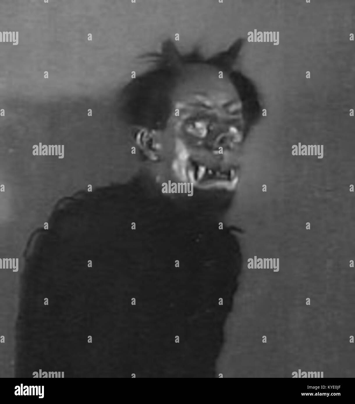 Une image fixe du film muet de 1913 "la nuit avant Noël", basé sur le poème de Clement Clarke Moore, illustrant les premières histoires cinématographiques, la conception de costumes et la production de décors dans l'histoire du cinéma pré-hollywoodien. Banque D'Images