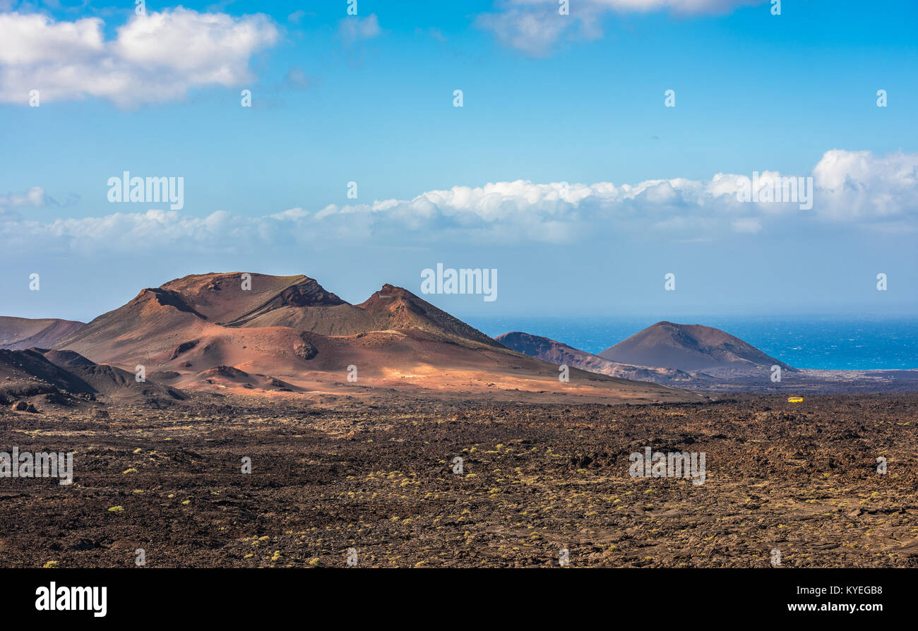 Paysage volcanique au Parc National de Timanfaya, Lanzarote, îles Canaries, Espagne Banque D'Images